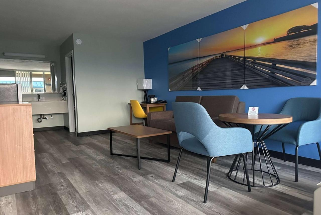 Days Inn & Suites By Wyndham Jennings Zewnętrze zdjęcie